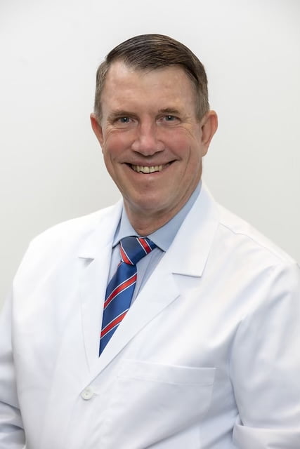 Dr. Thomas Jewell<br />
Dermatopathology | General Pathology<br />
Medical Director